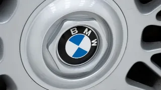 Foto 18 di 40: BMW 850i