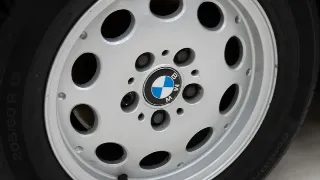 Foto 33 di 40: BMW Z3 1.8
