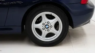 Foto 33 di 40: BMW Z3 1.9i