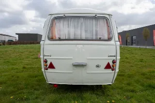 Foto 10 di 40: Bourgeois B50