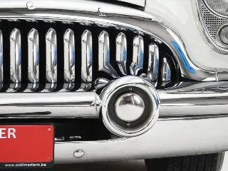 Foto 16 di 40: Buick Roadmaster 2-Door Skylark Convertible