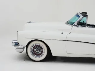 Foto 25 di 40: Buick Roadmaster 2-Door Skylark Convertible