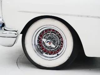 Foto 26 di 40: Buick Roadmaster 2-Door Skylark Convertible