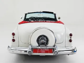Foto 30 di 40: Buick Roadmaster 2-Door Skylark Convertible