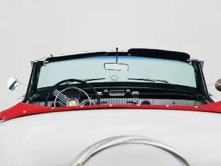 Foto 31 di 40: Buick Roadmaster 2-Door Skylark Convertible