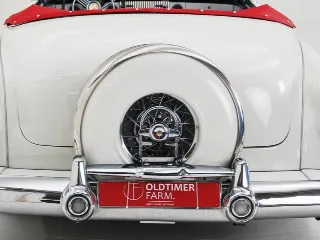 Foto 35 di 40: Buick Roadmaster 2-Door Skylark Convertible