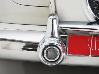 Foto 37 di 40: Buick Roadmaster 2-Door Skylark Convertible