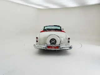 Foto 4 di 40: Buick Roadmaster 2-Door Skylark Convertible