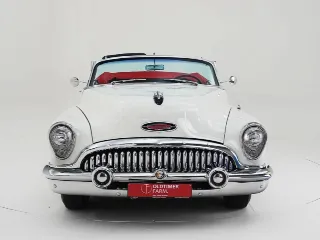 Foto 6 di 40: Buick Roadmaster 2-Door Skylark Convertible