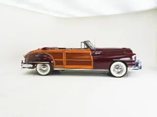 Foto 9 di 40: Chrysler Town and Country 2 door Convertible