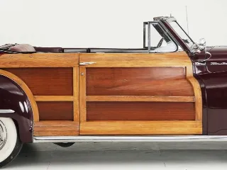 Foto 15 di 40: Chrysler Town and Country 2 door Convertible