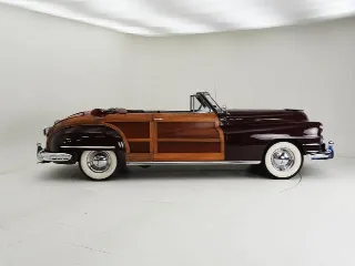 Foto 21 di 40: Chrysler Town and Country 2 door Convertible