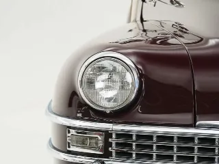 Foto 23 di 40: Chrysler Town and Country 2 door Convertible