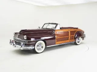 Foto 1 di 40: Chrysler Town and Country 2 door Convertible