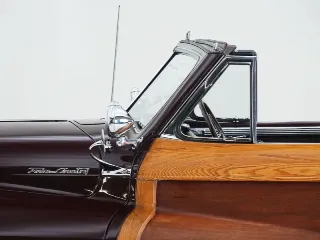 Foto 36 di 40: Chrysler Town and Country 2 door Convertible