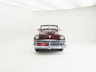 Foto 5 di 40: Chrysler Town and Country 2 door Convertible