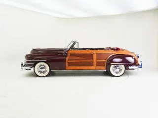 Foto 8 di 40: Chrysler Town and Country 2 door Convertible