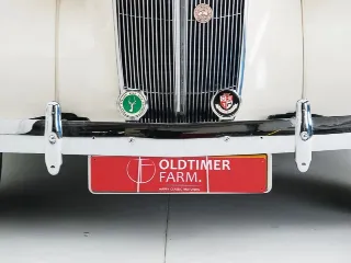 Foto 16 di 40: Chrysler Wimbledon Six 3 Position DHC By Carlton