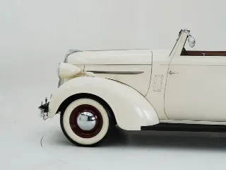 Foto 27 di 40: Chrysler Wimbledon Six 3 Position DHC By Carlton