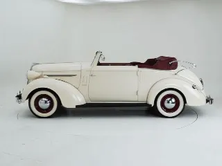 Foto 31 di 40: Chrysler Wimbledon Six 3 Position DHC By Carlton