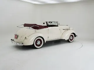 Foto 2 di 40: Chrysler Wimbledon Six 3 Position DHC By Carlton