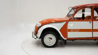 Foto 23 di 40: Citroen 2 CV