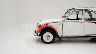 Foto 25 di 40: Citroen 2 CV Dolly