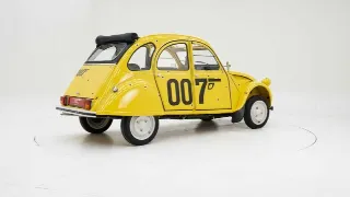 Foto 2 di 40: Citroen 2CV 6 James Bond 007