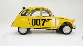 Foto 9 di 40: Citroen 2CV 6 James Bond 007