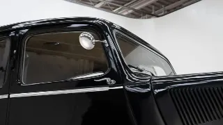 Foto 15 di 40: Citroen Traction 6H