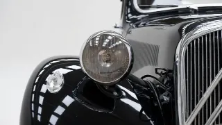 Foto 28 di 40: Citroen Traction 6H