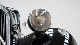 Foto 31 di 40: Citroen Traction 6H