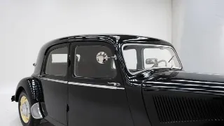Foto 39 di 40: Citroen Traction 6H