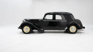 Foto 8 di 40: Citroen Traction 6H