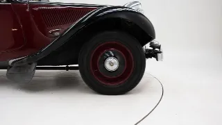 Foto 10 di 40: Citroen Traction Avant
