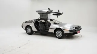Foto 3 di 40: DeLorean DMC-12