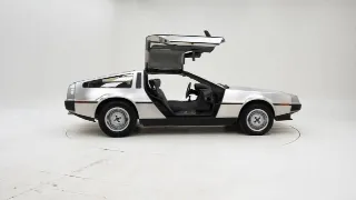Foto 6 di 40: DeLorean DMC-12