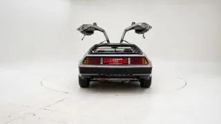 Foto 7 di 40: DeLorean DMC-12