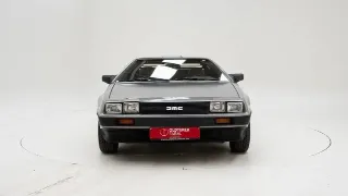 Foto 9 di 40: DeLorean DMC-12
