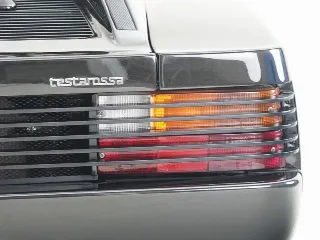 Foto 32 di 40: Ferrari Testarossa