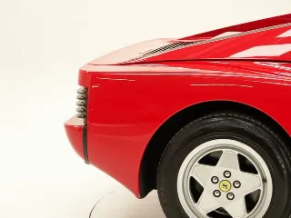 Foto 18 di 40: Ferrari Testarossa