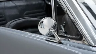 Foto 14 di 40: Ford Mustang Cabrio V8