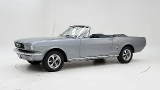Foto 1 di 40: Ford Mustang Cabrio V8