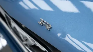 Foto 34 di 40: Ford Mustang Coupe V8