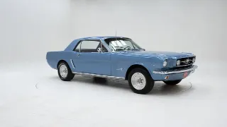 Foto 3 di 40: Ford Mustang Coupe V8