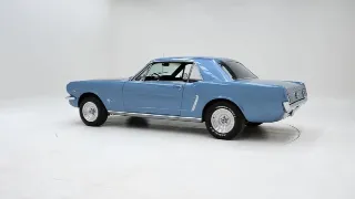 Foto 4 di 40: Ford Mustang Coupe V8