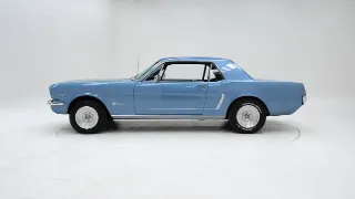 Foto 8 di 40: Ford Mustang Coupe V8
