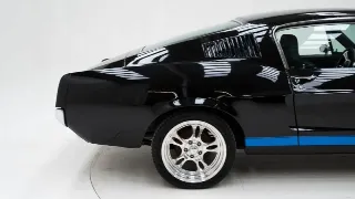 Foto 17 di 40: Ford Mustang Fastback V8