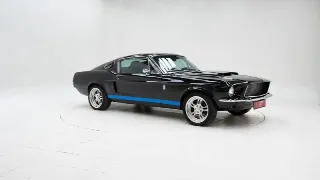 Foto 3 di 40: Ford Mustang Fastback V8