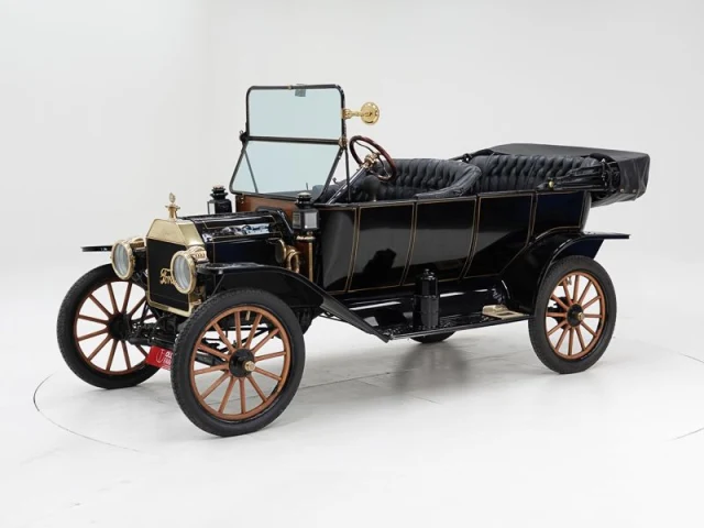 Ford T Touring Brass